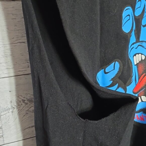 Santa Cruz Black Graphic Cutoff Tshirt Size Medium - Picture 7 of 7